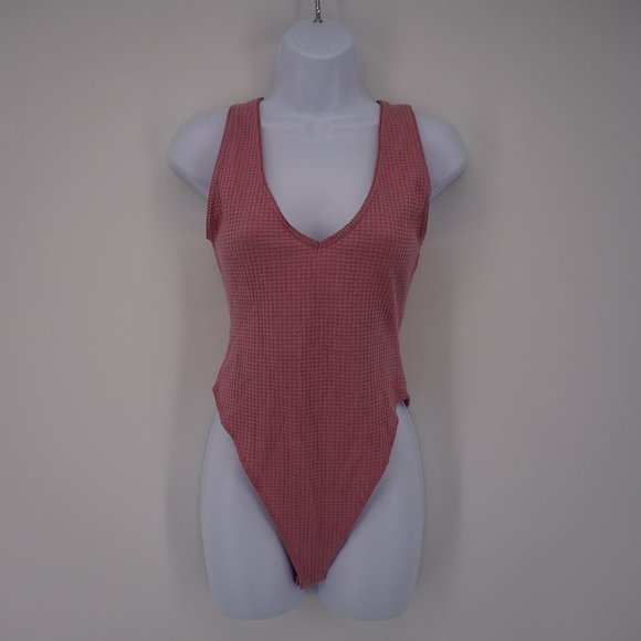 wild fable Tops - Wild Fable NWT Women's Pink Waffle Knit Sleeveless Bodysuit Size Small